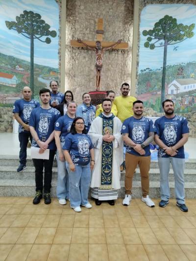 Abertura das Novenas reúne centenas de fiéis em Laranjeiras do Sul Celebração marca o início da preparação para a Festa em honra a Nossa Senhora Aparecida